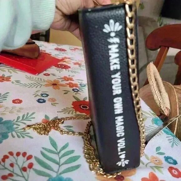 Make Your Magic Book Crossbody Chain Purse New With Tags - Picture 4 of 8